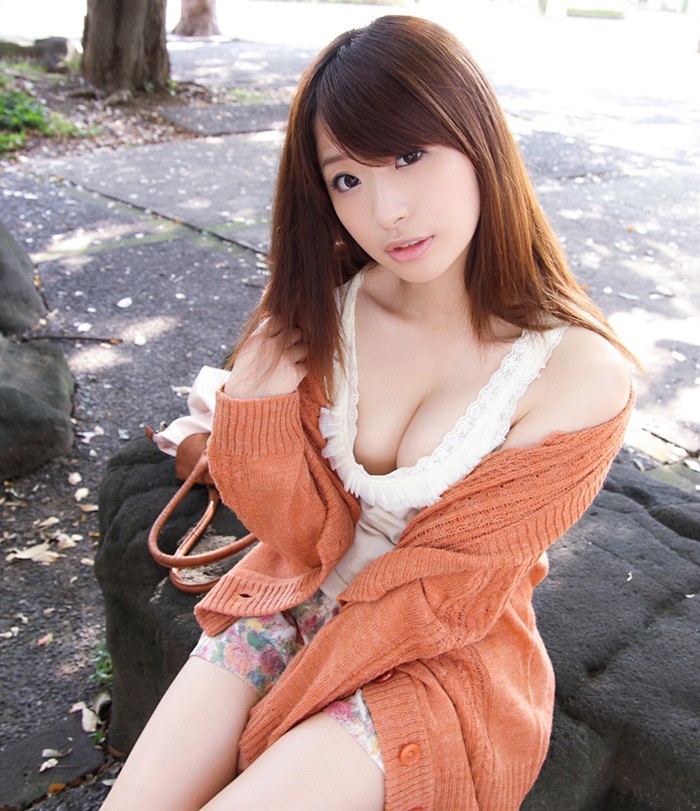 �ձ�90����Ů�Ƶ��ջ�д��